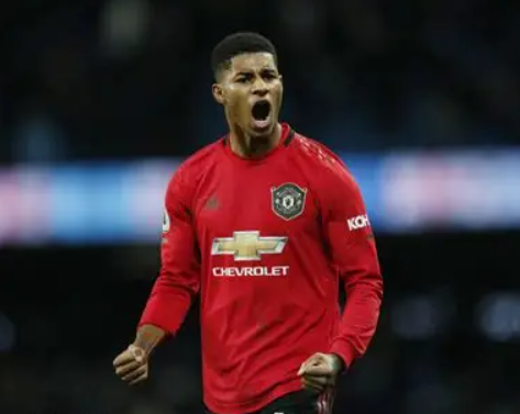 曼聯(lián)重建進行時：陣容調(diào)整與轉(zhuǎn)會風云