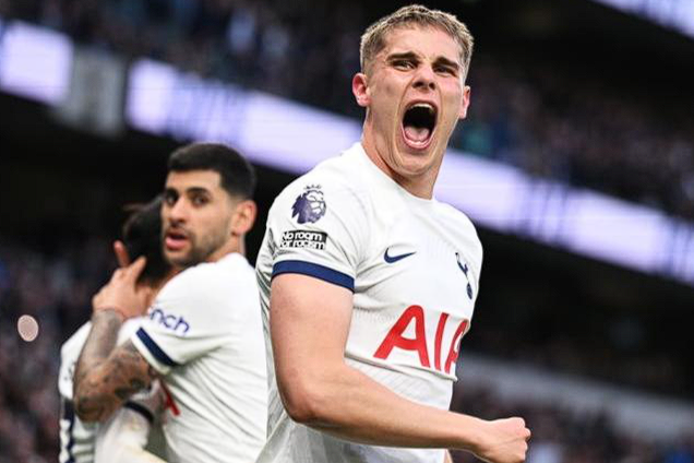 英超熱刺VS水晶宮：范德芬染紅，熱刺紅牌數(shù)居聯(lián)賽前列